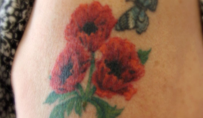 Poppy Tattoo by Naomi Hoang, NAOHOA Luxury Bespoke Tattoos, Cardiff, Wales (UK).