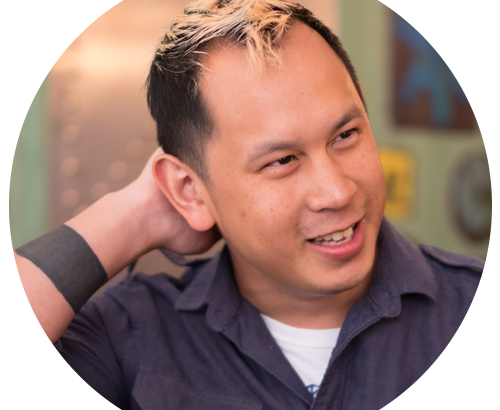 A happy NAOHOA client. :) Monument Valley artist and founder of Mountains, Ken Wong!